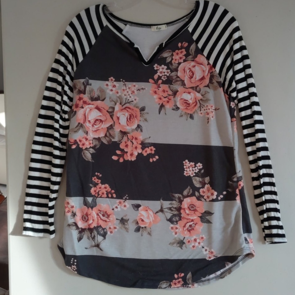 🌺5/$15🌺Cute long sleeve shirt